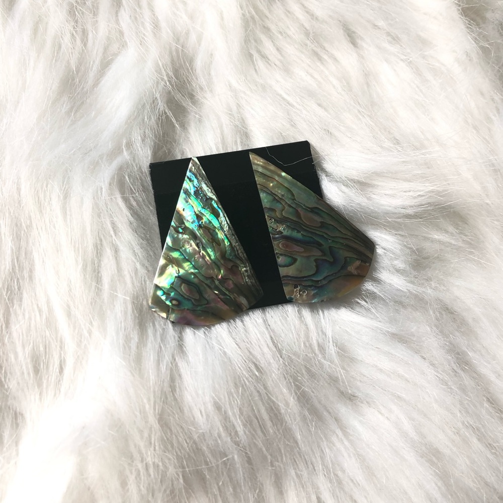 Shell statement earrings ✨ - Picture 3 of 3